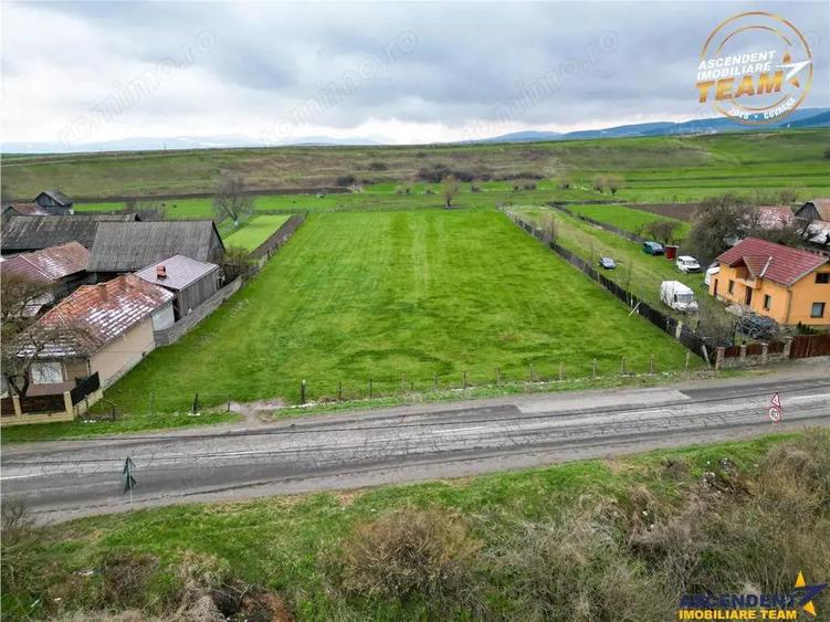 FILM!Potential rezidential investitional: 8.000 mp intravilan construibil, Sanzieni, Covasna - 1