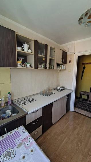 Apartament cu 2 camere semidecomandat în Moroasa 2