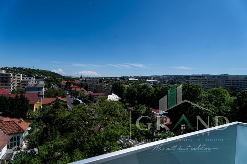 Penthouse cu 3 camere semidecomandat, mobilat în Grigorescu