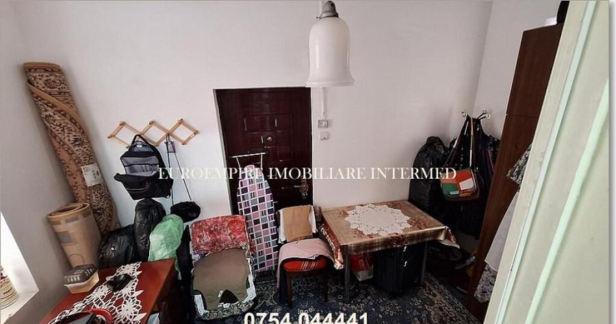 Apartament 4 camere de vanzare in Centrul Constantei - 1