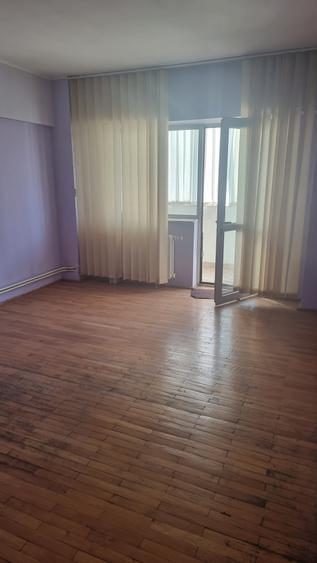 Apartament 2 camere, decomandat, etaj 2, centru,parc - 2