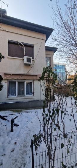 De vanzare casa curte comuna pe str Aurel Vlaicu 5 min Stefan cel Mare - 7