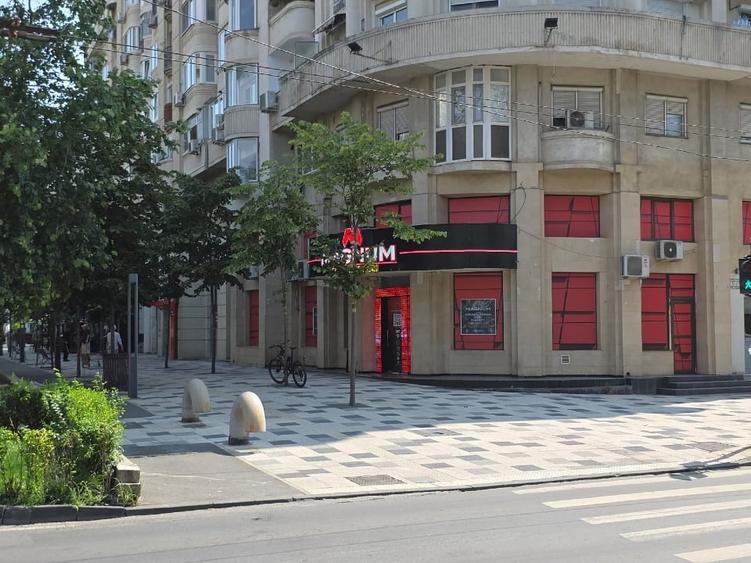 SPATIU COMERCIAL, BD. DECEBAL - PIATA ALBA IULIA - 1