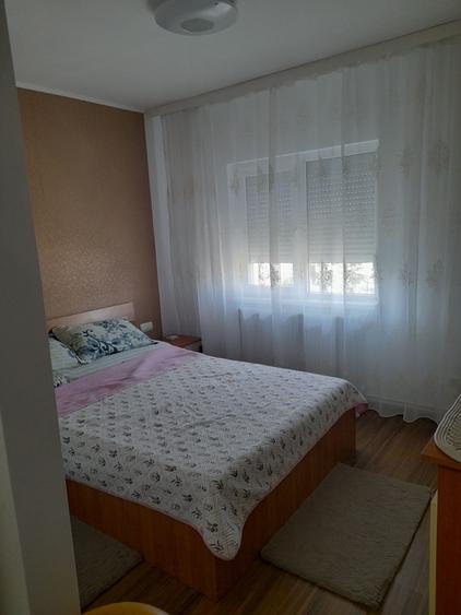 Inchiriez apartament 2 camere zona Zahana - 1