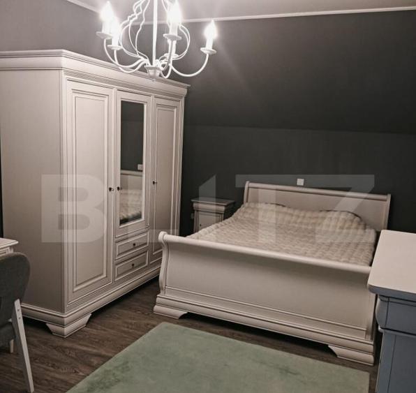 Casa individuala cu 5 camere, 240 mp, 12,8 ari teren, zona - 4