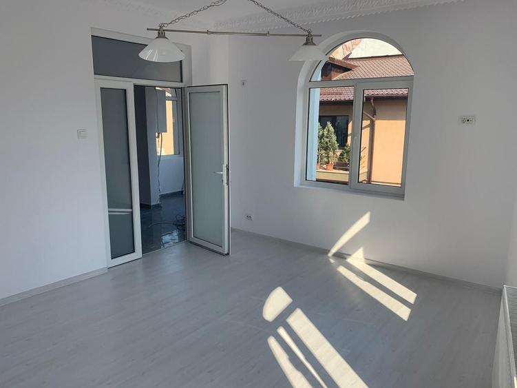 Casa cu destinatie comerciala 335 mp - 3