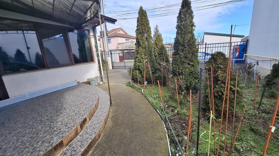 km 5 - vila P+ 1 etaj (teren 580 mp /deschidere 13.5 ml ) - 18