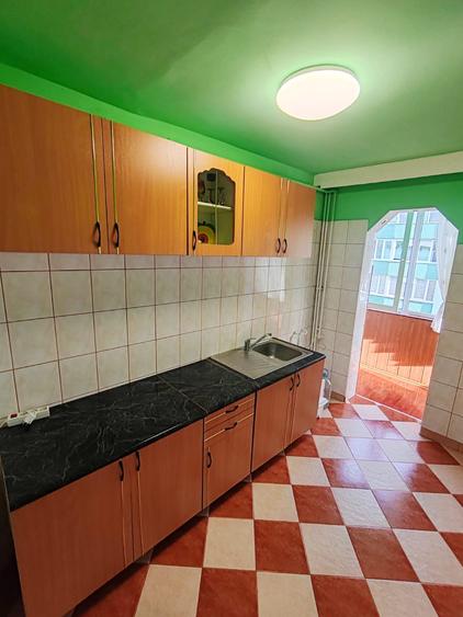 Apartament 2 camere Astra,decomandat,etaj intermediar,liber,90000 Euro - 4