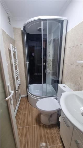 Studio la casa , zona strazii Lunga - 8