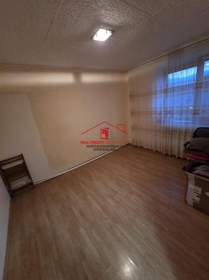 Apartament 3 camere - str.Isaccei - centrala pe Gaz! - 2