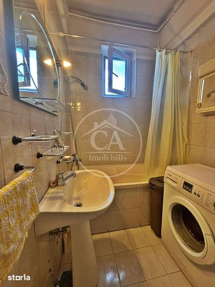 Apartament cu 3 camere decomandat în Dacia