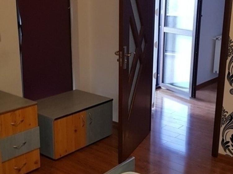 Apartament cu 2 camere semidecomandat, mobilat în Fundeni