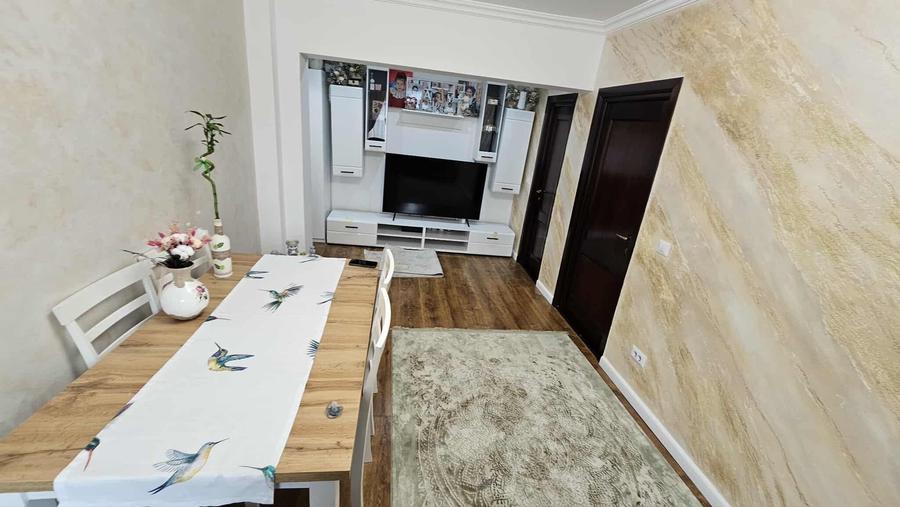 Apartament 3 camere, decomandat,zona centrala - 4