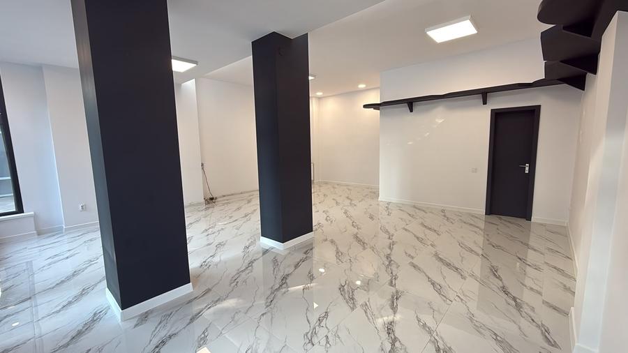 Spațiu comercial, de 62 mp, în Central