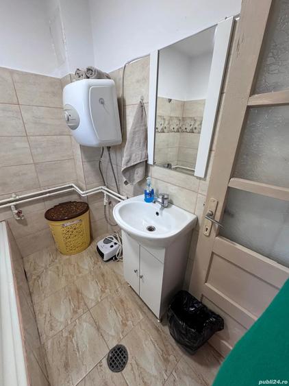 Vand casa cu teren generos (2000 mp) in Baneasa, jud. Constan?a 2 intrari separate - 9