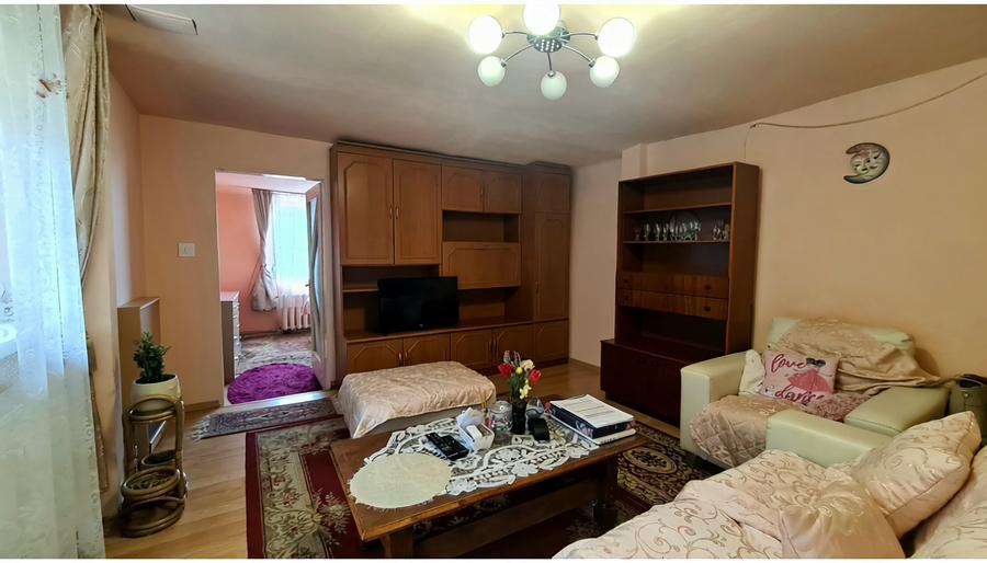 Refugiu cu suflet în inima Scheiului – casă  singur  curte și farmec autentic - 6