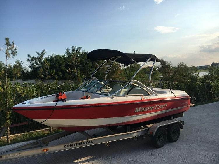 Vilă spectaculoasă pe malul lacului Snagov / 3000 mp teren / Barcă inclusă - 11