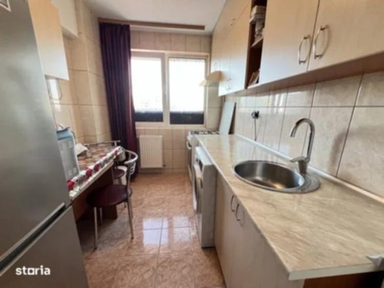 A2 cam Bucureștii Noi 7/10, renovat anul trecut,  bloc solid - 2