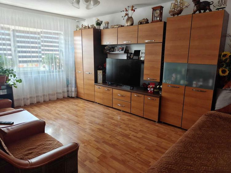 Apartament 3 camere decomandat - 6