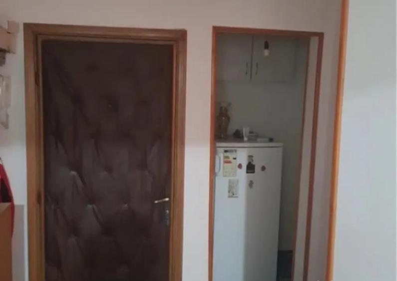 APARTAMENT 4 CAMERE - PARTER , CENTRALA GAZ - 2