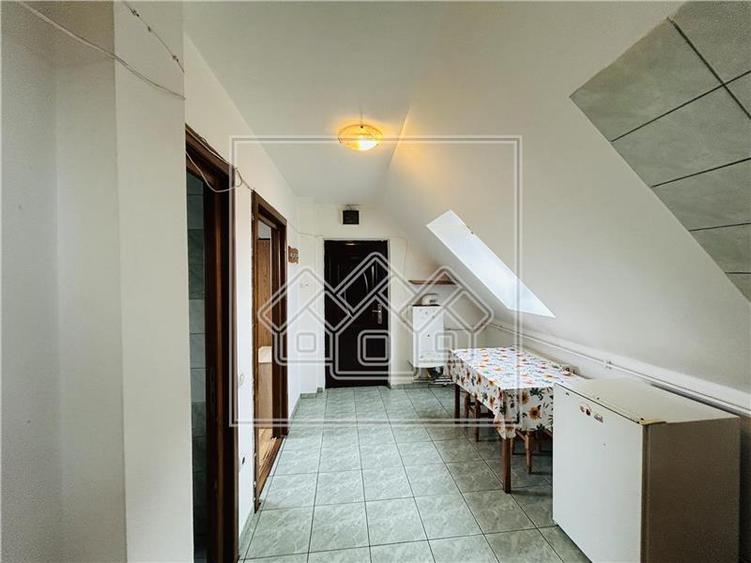 Apartament de inchiriat in Sibiu - 2 camere - mansarda -Zona Turnisor - 1