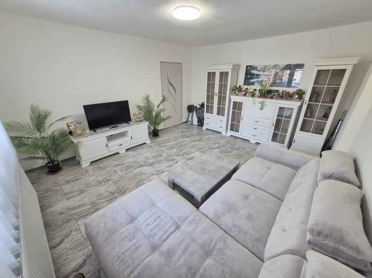 2 Cam-Sagului--Parter-5 Min de Centru-Renovat-Mobilat-Centrala-- 60 MP - 115.000 - 1