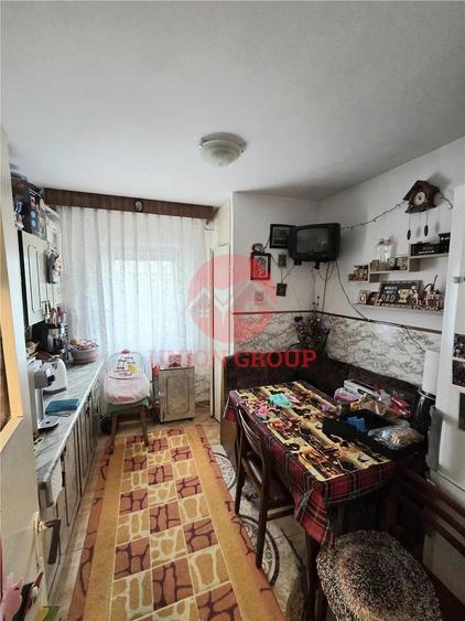 Apartament cu 3 camere decomandat în Central