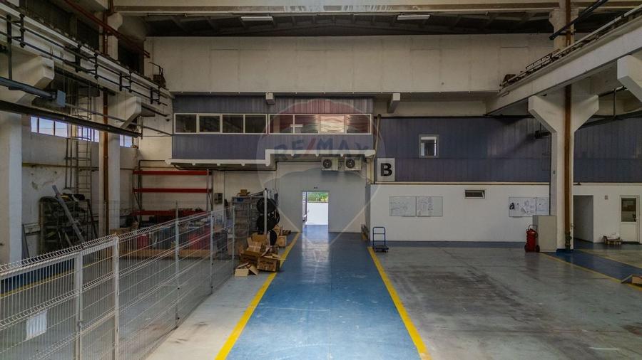 2 tronsoane hala |2 poduri rulante 10/18 T, Parcare, Productie\depozit - 11