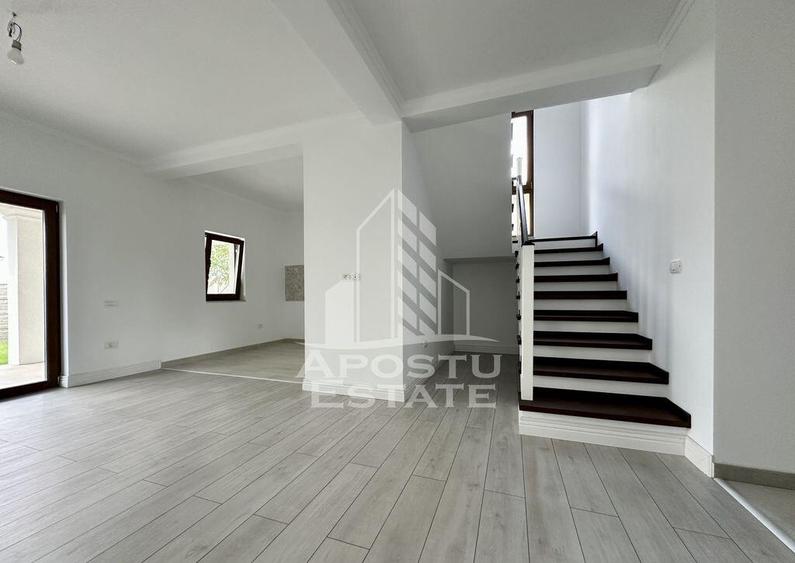 Jumatate de duplex despartit prin camera tehnica, Dumbravita - 17