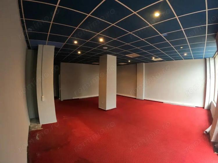 Spa?iu Comercial de Inchiriat 70 mp, Fa?ada din Sticla, Zona Centrala! - 12
