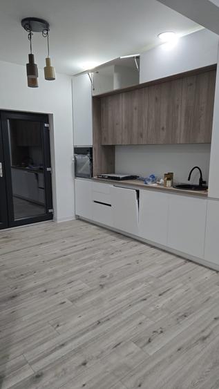 Casă de vânzare cu 3 camere, zona Lazu - 6