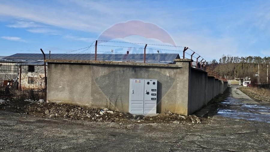 Teren intravilan 1.729 mp + hală parțial demolată | Teliu I Comision 0 - 3