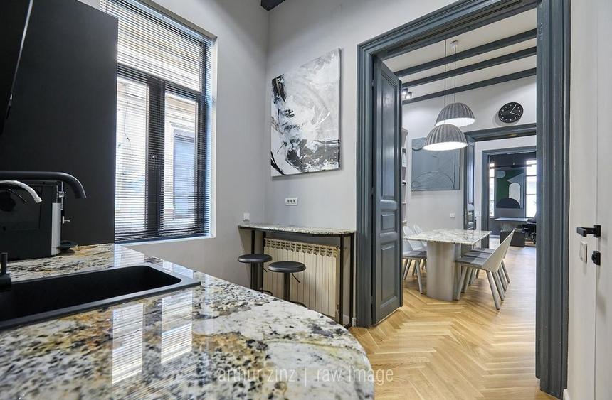 Birou amenajat | Mobilat si utilat | Cladire consolidata si renovata - 11