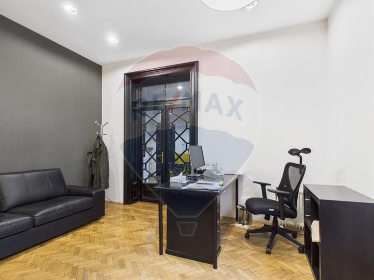 Vila interbelica cu personalitate - 26