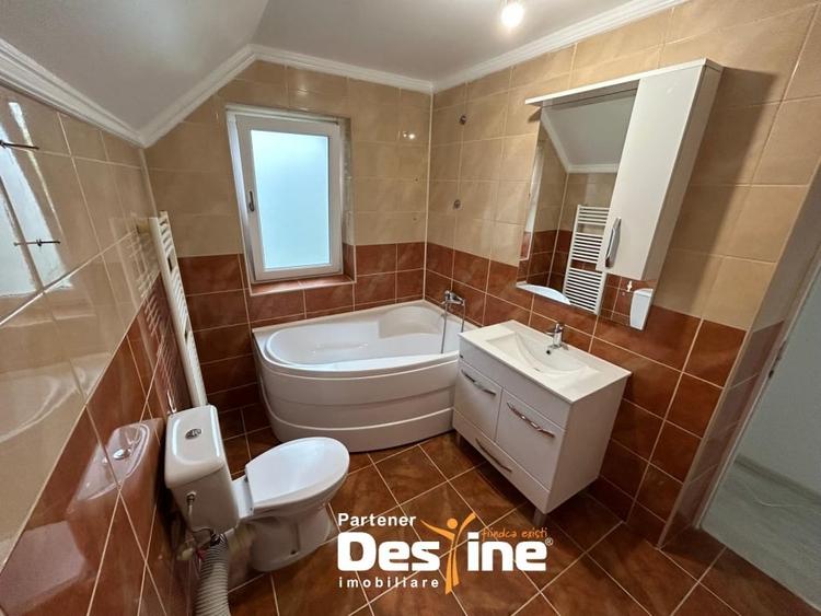 Casa individuala cu teren - 130mp utili 576 teren curte Acces rapid catre oras - 16