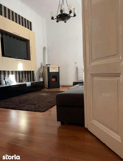 Apartament ultracentral/ 3 camere /70 mp + terasa privata - 16