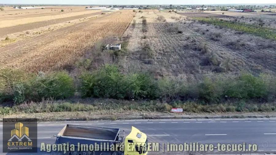 Teren extravilan 4500mp, deschidere 18 ml, intre Tecuci ?i Matca - 2