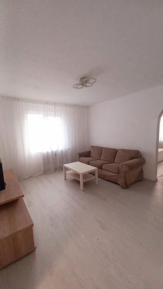 Inchiriez ap. cu 2 camere, unic ,deosebit. - 1