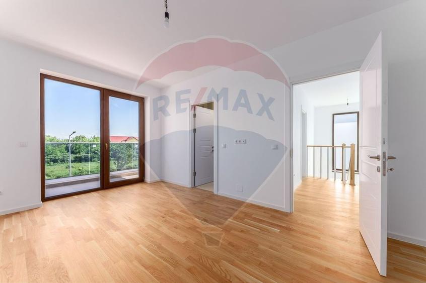 Vila frumoasa cu 5 camere, 700 mp currte si pompa de caldura - Saftica - 9