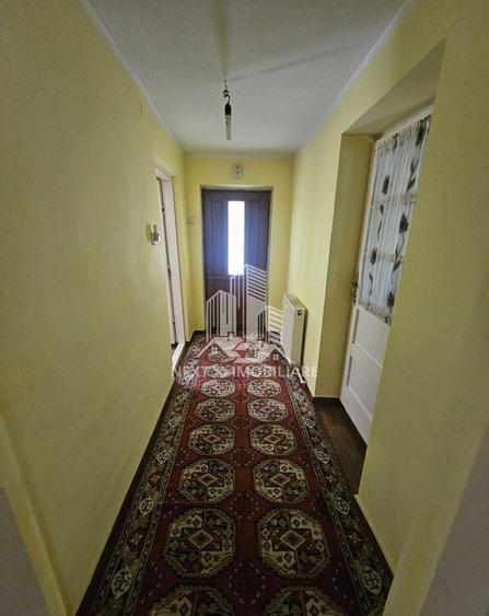 Casa 4 camere cu 2 intrari, garaj ?i teren 1751mp C... - 3