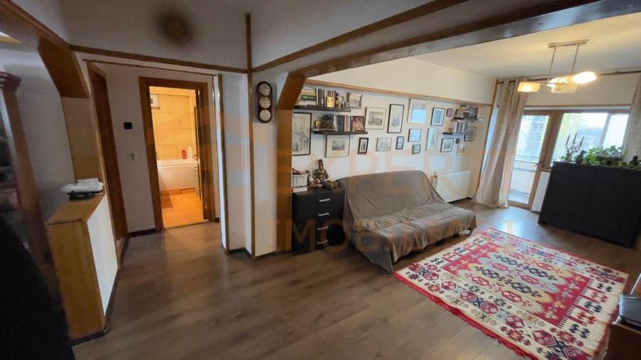 Apartament 3 camere de vanzare, situat in zona Tomis II - Constanta - 2