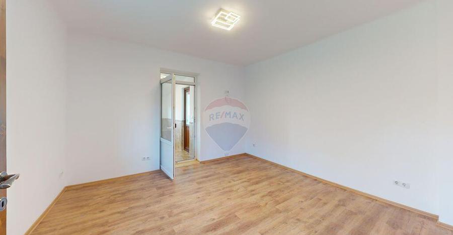 Duplex integral renovat, 3 camere , 2 bai, garaj, 403 mp ... - 13