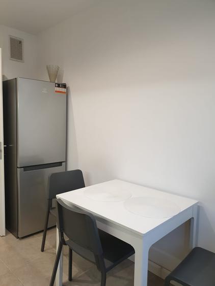 Apartament cu 2 camere decomandat în Titan