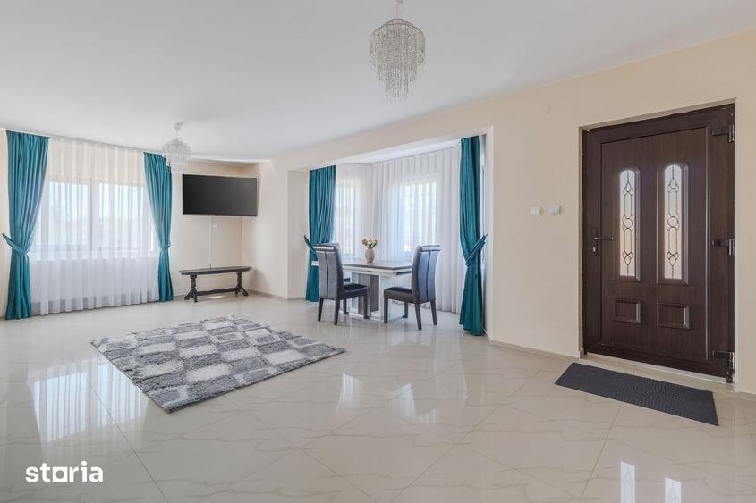 Casă cu 4 camere cu Teren 750 Mp în Paleu
