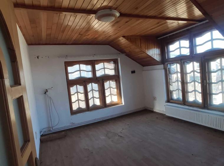 Casa si teren de vanzare Dambovita - 2