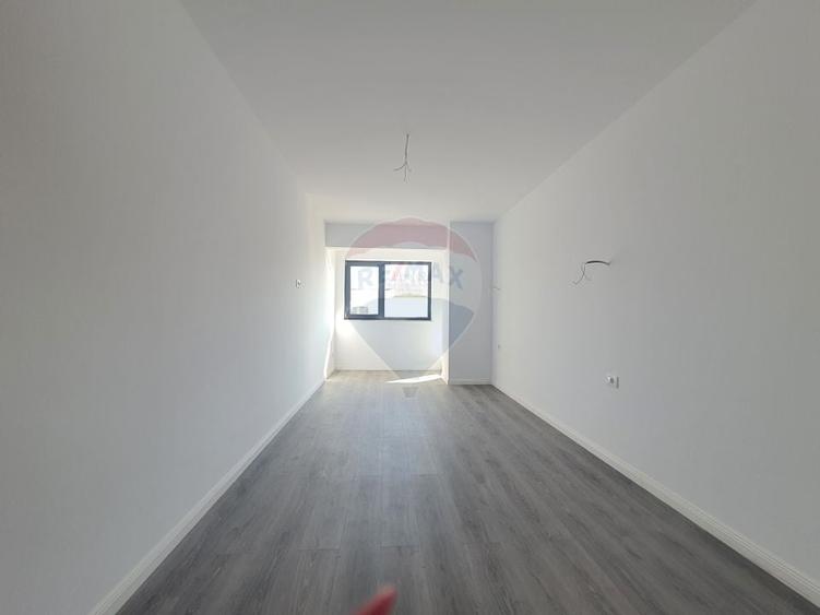 Apartament cu 2 camere de v&acirc;nzare &icirc;n bloc nou zona Mioritei - 10