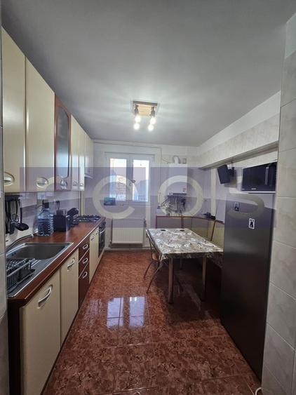 VÂNZARE 3 CAMERE | ZONA TITAN | CENTRALA PROPRIE - 10