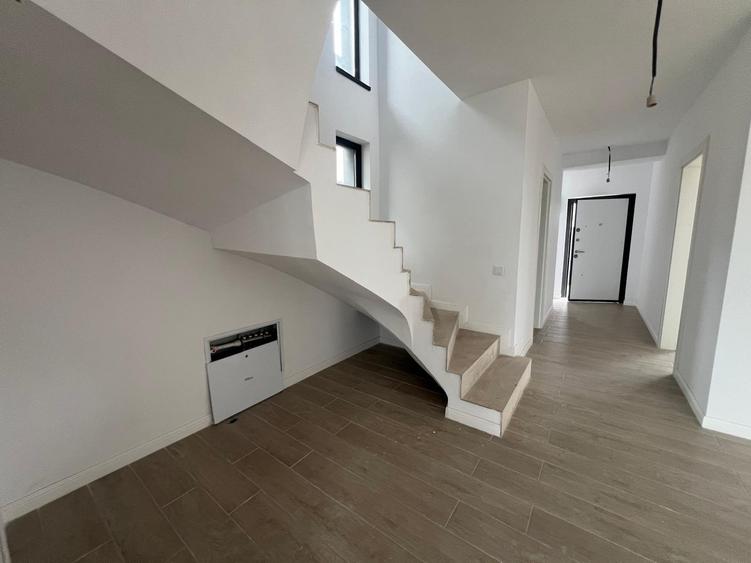 Vila individuala - 5 camere - 3 bai -teren 400 mp - 10