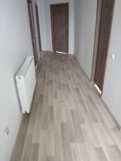 Casa de vanzare,str. Remetea,5 camere, parter+etaj,teren 5 ari,singur in curte. - 6