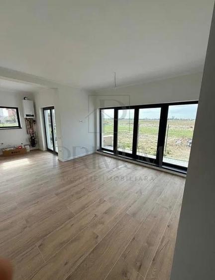 Duplex modern - canalizare - zona accesibila - 6